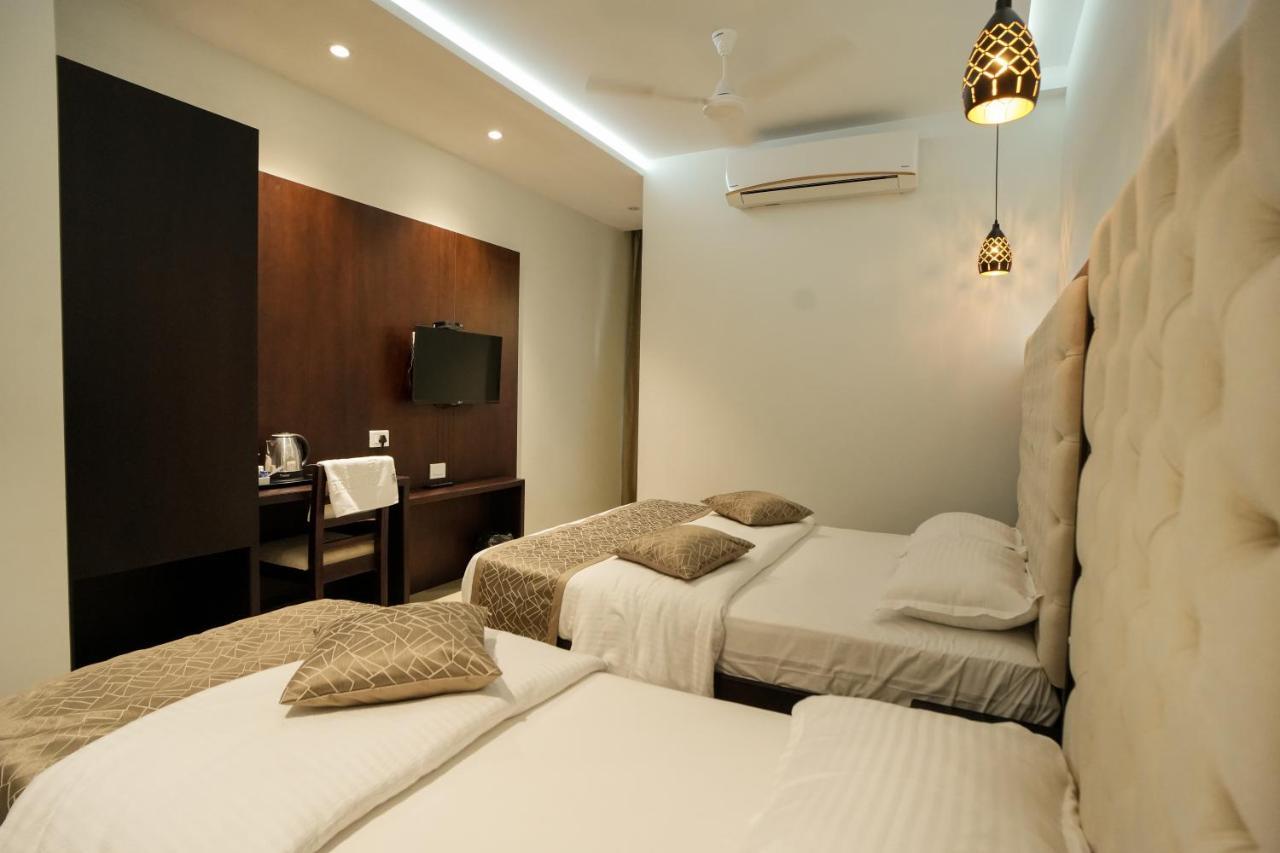 Sulu Residency Hotell Kochi Exteriör bild